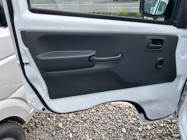 キャリイトラック KC 4WD AT 衝突被害軽減システム クリアランスソナー レーンアシスト アイドリングストップ オートライト ABS ESC エアコン パワーステアリング パワーウィンドウ 運転席エアバッグ(28枚目)