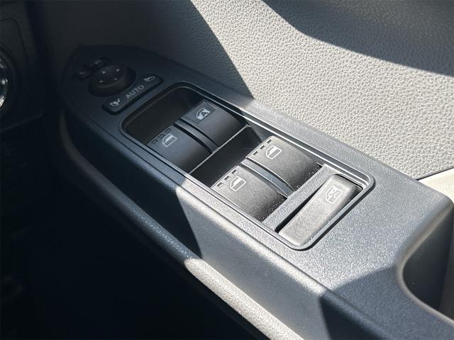 タント X ETC 両側スライド・片側電動 クリアランスソナー 衝突被害軽減システム オートライト LEDヘッドランプ スマートキー アイドリングストップ 電動格納ミラー ベンチシート CVT 盗難防止システム(11枚目)