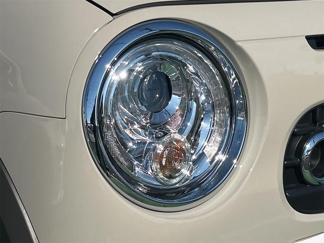 アルトラパンＬＣ Ｘ　バックカメラ　クリアランスソナー　レーンアシスト　衝突被害軽減システム　オートライト　ＬＥＤヘッドランプ　スマートキー　アイドリングストップ　電動格納ミラー　シートヒーター　ベンチシート　ＣＶＴ（14枚目）