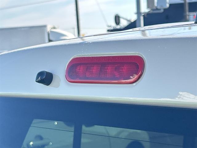 アルトラパンＬＣ Ｘ　バックカメラ　クリアランスソナー　レーンアシスト　衝突被害軽減システム　オートライト　ＬＥＤヘッドランプ　スマートキー　アイドリングストップ　電動格納ミラー　シートヒーター　ベンチシート　ＣＶＴ（23枚目）