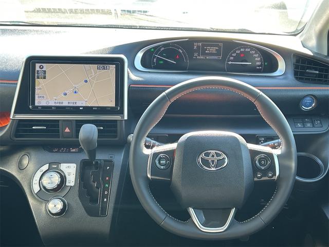 シエンタ ハイブリッドX ドライブレコーダー ETC バックカメラ ナビ TV 両側スライド・片側電動 オートライト スマートキー アイドリングストップ 電動格納ミラー 3列シート CVT CD(3枚目)