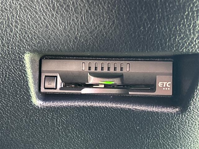 シエンタ ハイブリッドX ドライブレコーダー ETC バックカメラ ナビ TV 両側スライド・片側電動 オートライト スマートキー アイドリングストップ 電動格納ミラー 3列シート CVT CD(10枚目)