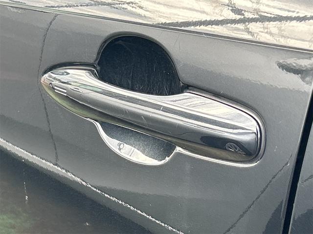 カローラツーリング ハイブリッド ダブルバイビー ドライブレコーダー ETC バックカメラ ナビ クリアランスソナー オートクルーズコントロール レーンアシスト 衝突被害軽減システム アルミホイール オートマチックハイビーム オートライト(41枚目)