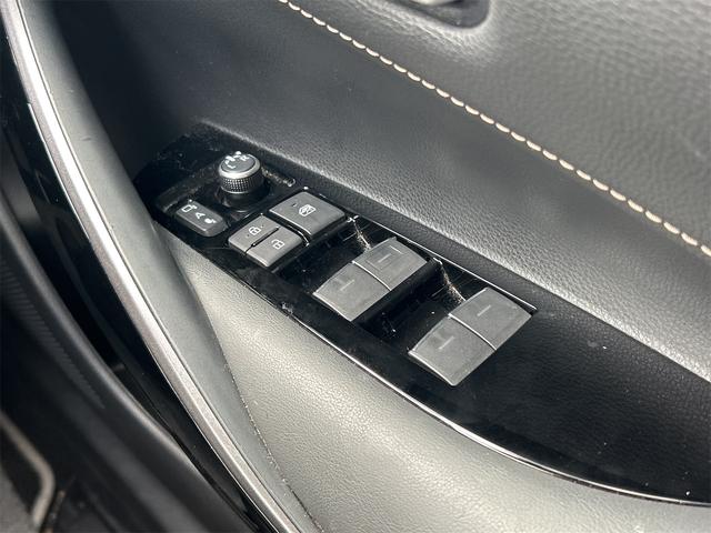 カローラツーリング ハイブリッド ダブルバイビー ドライブレコーダー ETC バックカメラ ナビ クリアランスソナー オートクルーズコントロール レーンアシスト 衝突被害軽減システム アルミホイール オートマチックハイビーム オートライト(52枚目)