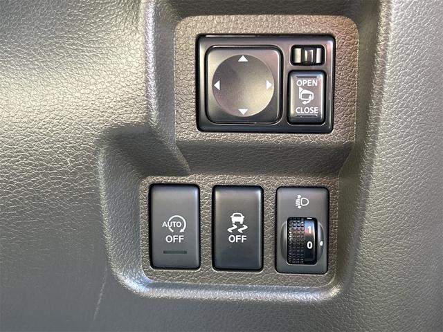 キューブ １５Ｘ　ドライブレコーダー　ＥＴＣ　ナビ　ＴＶ　スマートキー　アイドリングストップ　電動格納ミラー　ベンチシート　ＣＶＴ　ＣＤ　ＵＳＢ　Ｂｌｕｅｔｏｏｔｈ　盗難防止システム　衝突安全ボディ　ＡＢＳ　ＥＳＣ（11枚目）