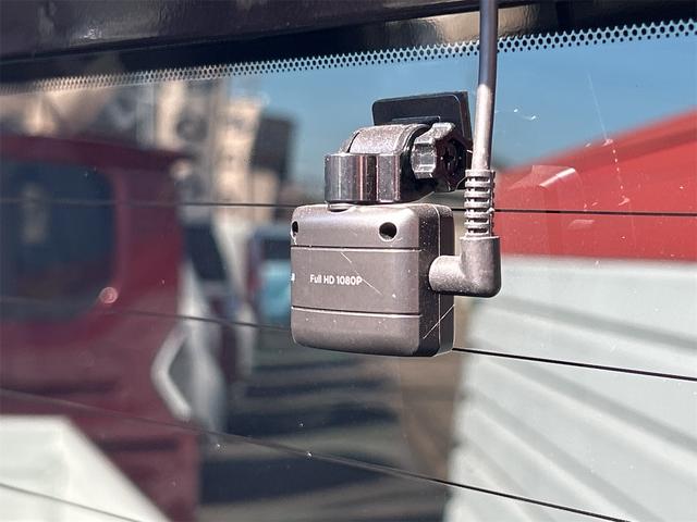 キューブ １５Ｘ　ドライブレコーダー　ＥＴＣ　ナビ　ＴＶ　スマートキー　アイドリングストップ　電動格納ミラー　ベンチシート　ＣＶＴ　ＣＤ　ＵＳＢ　Ｂｌｕｅｔｏｏｔｈ　盗難防止システム　衝突安全ボディ　ＡＢＳ　ＥＳＣ（28枚目）