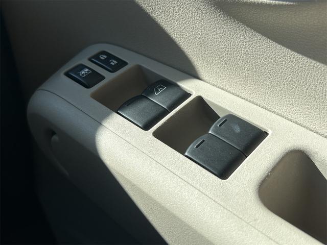 キューブ １５Ｘ　ドライブレコーダー　ＥＴＣ　ナビ　ＴＶ　スマートキー　アイドリングストップ　電動格納ミラー　ベンチシート　ＣＶＴ　ＣＤ　ＵＳＢ　Ｂｌｕｅｔｏｏｔｈ　盗難防止システム　衝突安全ボディ　ＡＢＳ　ＥＳＣ（45枚目）