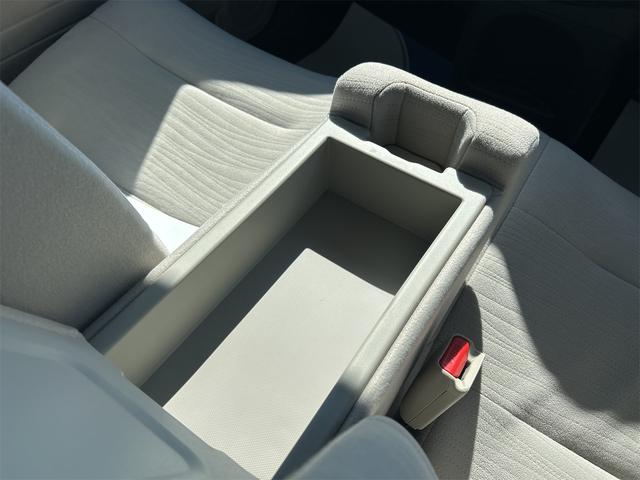 キューブ １５Ｘ　ドライブレコーダー　ＥＴＣ　ナビ　ＴＶ　スマートキー　アイドリングストップ　電動格納ミラー　ベンチシート　ＣＶＴ　ＣＤ　ＵＳＢ　Ｂｌｕｅｔｏｏｔｈ　盗難防止システム　衝突安全ボディ　ＡＢＳ　ＥＳＣ（52枚目）