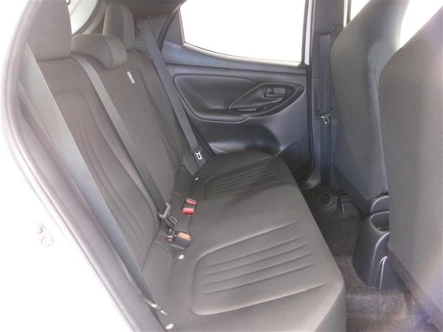 ヤリス X ETC バックカメラ ナビ レーンアシスト 衝突被害軽減システム オートマチックハイビーム オートライト スマートキー 電動格納ミラー CVT 盗難防止システム 衝突安全ボディ(17枚目)