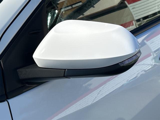 ヤリス X ETC バックカメラ ナビ レーンアシスト 衝突被害軽減システム オートマチックハイビーム オートライト スマートキー 電動格納ミラー CVT 盗難防止システム 衝突安全ボディ(35枚目)