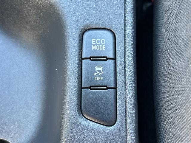 ヤリス X ETC バックカメラ ナビ レーンアシスト 衝突被害軽減システム オートマチックハイビーム オートライト スマートキー 電動格納ミラー CVT 盗難防止システム 衝突安全ボディ(38枚目)