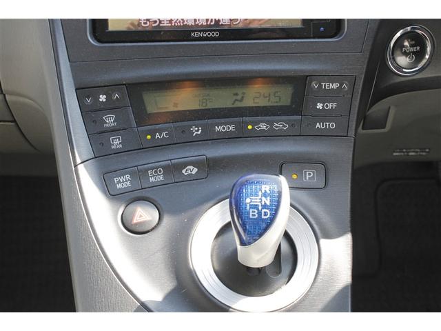 プリウス Ｓ　Ｂモニタ－　ナビ　デュアルエアバック　エアＢ　ＡＵＴＯエアコン　アルミホイール　ＡＢＳ　サイドエアバッグ　パワーステアリング　パワーウィンドウ　メモリーナビゲーション（12枚目）