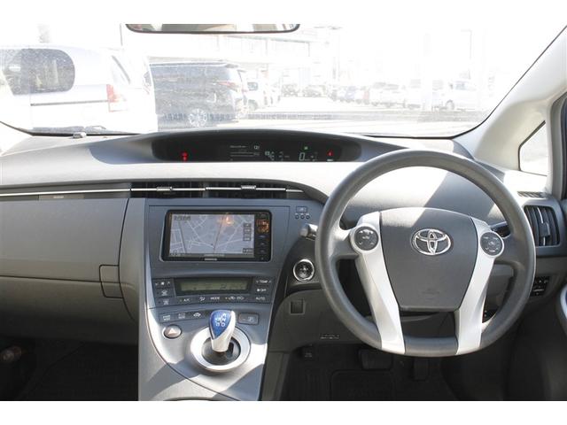 プリウス Ｓ　Ｂモニタ－　ナビ　デュアルエアバック　エアＢ　ＡＵＴＯエアコン　アルミホイール　ＡＢＳ　サイドエアバッグ　パワーステアリング　パワーウィンドウ　メモリーナビゲーション（16枚目）