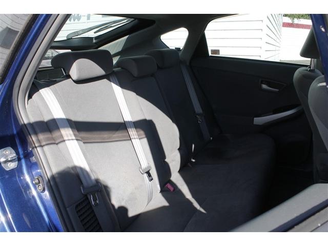 プリウス Ｓ　Ｂモニタ－　ナビ　デュアルエアバック　エアＢ　ＡＵＴＯエアコン　アルミホイール　ＡＢＳ　サイドエアバッグ　パワーステアリング　パワーウィンドウ　メモリーナビゲーション（18枚目）