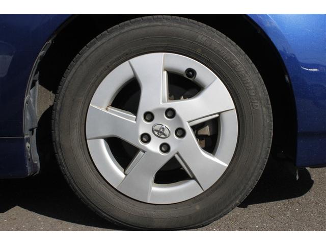 プリウス Ｓ　Ｂモニタ－　ナビ　デュアルエアバック　エアＢ　ＡＵＴＯエアコン　アルミホイール　ＡＢＳ　サイドエアバッグ　パワーステアリング　パワーウィンドウ　メモリーナビゲーション（20枚目）