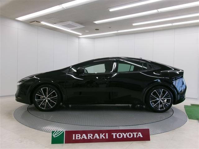 プリウス Ｚ　リアカメラ　プリクラッシュ　本革　メモリナビ　ナビ　ＬＥＤランプ　アルミホイール　ＡＣ　運転席エアバッグ　パワーウインドウ　ＡＢＳ　パワステ　助手席エアバッグ（2枚目）