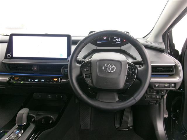 プリウス Ｚ　リアカメラ　プリクラッシュ　本革　メモリナビ　ナビ　ＬＥＤランプ　アルミホイール　ＡＣ　運転席エアバッグ　パワーウインドウ　ＡＢＳ　パワステ　助手席エアバッグ（7枚目）