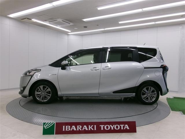 シエンタ ハイブリッドＧ　ブレーキサポート　Ｂカメラ　キーフリー　スマキー　横滑り防止システム　メモリナビ　ナビＴＶ　ＥＴＣ　運転席エアバック　アルミホイール　フルオートエアコン　デュアルエアバッグ　ＰＷ　ワンセグテレビ　ＰＳ（2枚目）