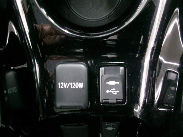 プリウスＰＨＶ Ａ　バックモニタ　オ－トエアコン　アルミホイール　ナビ　サイドエアバッグ　エアバッグ　ＡＢＳ　踏み間違い防止　ＨＤＤナビ（21枚目）