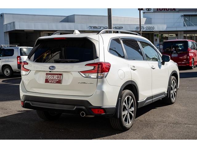 フォレスター プレミアム 衝突軽減B 横滑り防止 盗難防止装置 AUX アイドリングストップ付 ドライブレコーダ エアバッグ 電動パワーシート LEDライト ETC車載器 黒革シート メモリーナビ クルコン DVD再生 4WD(3枚目)