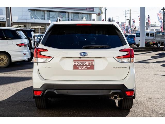 フォレスター プレミアム 衝突軽減B 横滑り防止 盗難防止装置 AUX アイドリングストップ付 ドライブレコーダ エアバッグ 電動パワーシート LEDライト ETC車載器 黒革シート メモリーナビ クルコン DVD再生 4WD(4枚目)