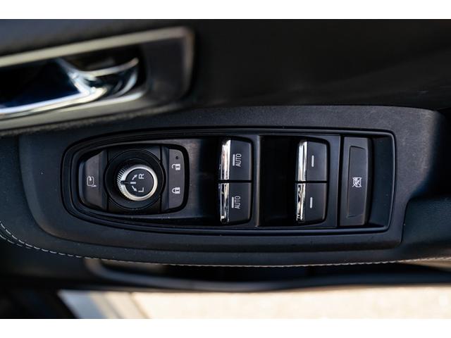 フォレスター プレミアム 衝突軽減B 横滑り防止 盗難防止装置 AUX アイドリングストップ付 ドライブレコーダ エアバッグ 電動パワーシート LEDライト ETC車載器 黒革シート メモリーナビ クルコン DVD再生 4WD(15枚目)