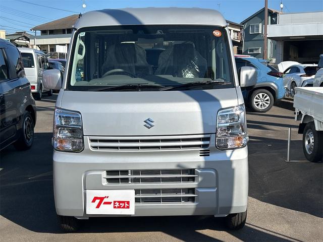 エブリイ ＰＣ　両側スライドドア　クリアランスソナー　レーンアシスト　衝突被害軽減システム　オートライト　ＬＥＤヘッドランプ　キーレスエントリー　アイドリングストップ　電動格納ミラー　シートヒーター　ＣＶＴ（13枚目）