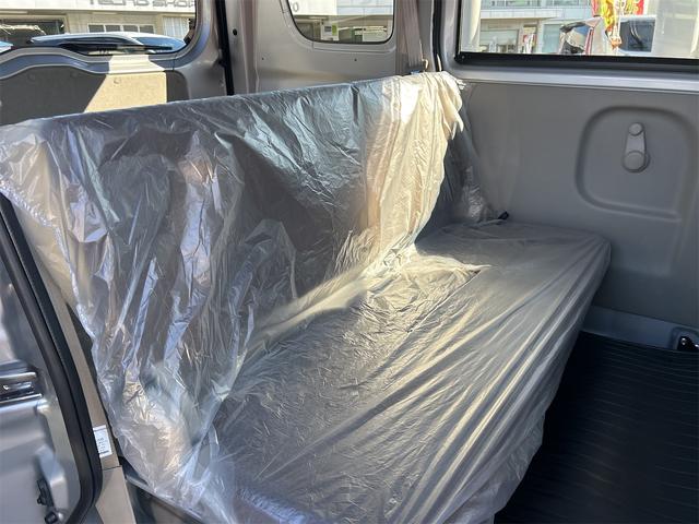 エブリイ ＰＣ　両側スライドドア　クリアランスソナー　レーンアシスト　衝突被害軽減システム　オートライト　ＬＥＤヘッドランプ　キーレスエントリー　アイドリングストップ　電動格納ミラー　シートヒーター　ＣＶＴ（46枚目）