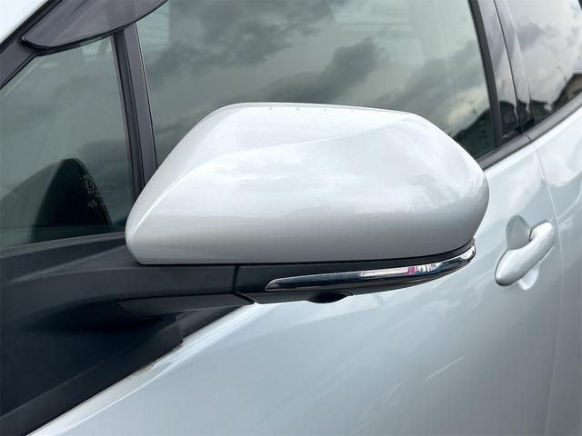 プリウス Ｓツーリングセレクション・ブラックエディション　ＥＴＣ　クリアランスソナー　レーンアシスト　オートクルーズコントロール　衝突被害軽減システム　全周囲カメラ　ナビ　アルミホイール　オートマチックハイビーム　オートライト　ＬＥＤヘッドランプ　ＣＶＴ（34枚目）