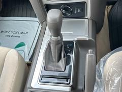 シフトレバー。ぜひ一度お客様の目で確認してください。 7