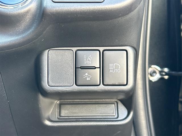 アクア Sスタイルブラック ETC バックカメラ ナビ TV レーンアシスト 衝突被害軽減システム アルミホイール オートマチックハイビーム オートライト スマートキー アイドリングストップ 電動格納ミラー CVT(52枚目)