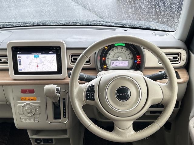 アルトラパン Ｘ　ＥＴＣ　全周囲カメラ　ナビ　ＴＶ　衝突被害軽減システム　オートライト　ＨＩＤ　スマートキー　アイドリングストップ　電動格納ミラー　シートヒーター　ベンチシート　ＣＶＴ　盗難防止システム　ＡＢＳ　ＥＳＣ（3枚目）