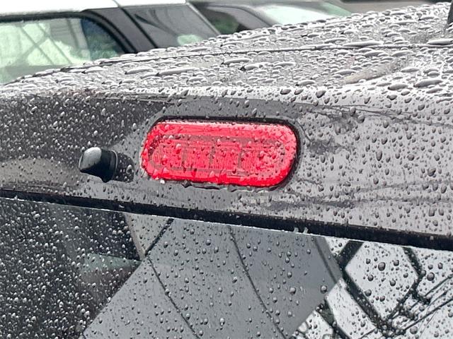 アルトラパン Ｘ　ＥＴＣ　全周囲カメラ　ナビ　ＴＶ　衝突被害軽減システム　オートライト　ＨＩＤ　スマートキー　アイドリングストップ　電動格納ミラー　シートヒーター　ベンチシート　ＣＶＴ　盗難防止システム　ＡＢＳ　ＥＳＣ（28枚目）