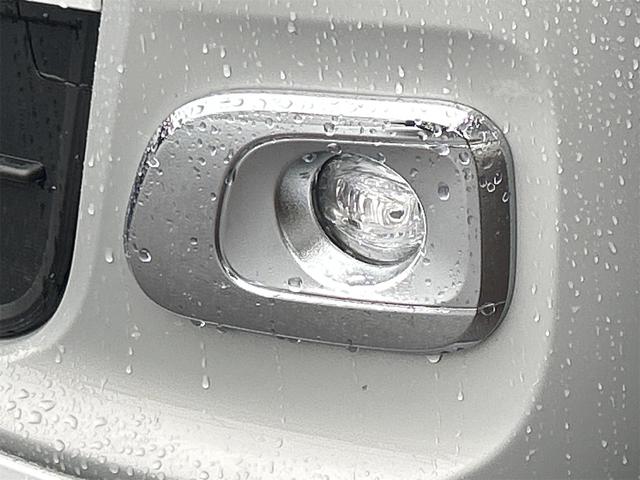 ムーヴキャンバス ストライプスＧ　全周囲カメラ　両側電動スライドドア　ナビ　ＴＶ　クリアランスソナー　レーンアシスト　衝突被害軽減システム　オートライト　ＬＥＤヘッドランプ　スマートキー　アイドリングストップ　電動格納ミラー（17枚目）