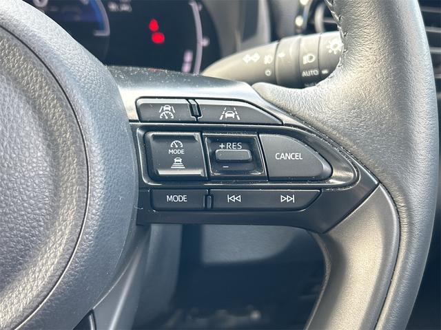 ヤリスクロス ハイブリッドZ ドライブレコーダー 全周囲カメラ クリアランスソナー オートクルーズコントロール パワーシート パークアシスト 衝突被害軽減システム ナビ TV オートマチックハイビーム オートライト(11枚目)