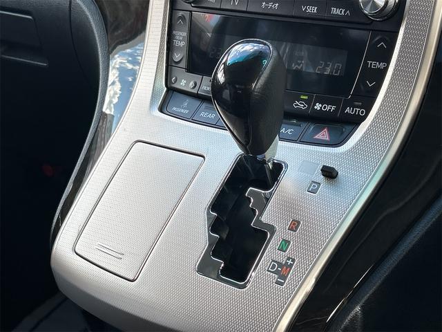 ヴェルファイア ２．４Ｚ　ゴールデンアイズＩＩ　ＥＴＣ　全周囲カメラ　ナビ　ＴＶ　クリアランスソナー　オートクルーズコントロール　両側電動スライドドア　オートライト　ＨＩＤ　サンルーフ　電動リアゲート　スマートキー　電動格納ミラー　後席モニター（7枚目）