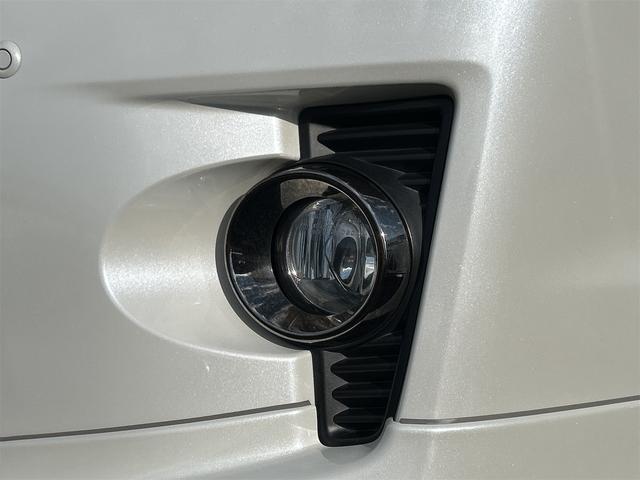 ヴェルファイア ２．４Ｚ　ゴールデンアイズＩＩ　ＥＴＣ　全周囲カメラ　ナビ　ＴＶ　クリアランスソナー　オートクルーズコントロール　両側電動スライドドア　オートライト　ＨＩＤ　サンルーフ　電動リアゲート　スマートキー　電動格納ミラー　後席モニター（22枚目）