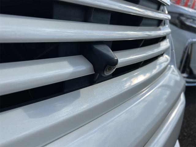 ヴェルファイア ２．４Ｚ　ゴールデンアイズＩＩ　ＥＴＣ　全周囲カメラ　ナビ　ＴＶ　クリアランスソナー　オートクルーズコントロール　両側電動スライドドア　オートライト　ＨＩＤ　サンルーフ　電動リアゲート　スマートキー　電動格納ミラー　後席モニター（25枚目）