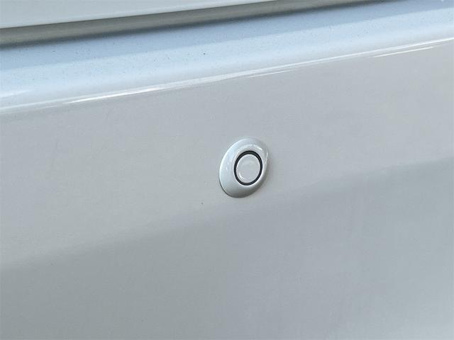 ヴェルファイア ２．４Ｚ　ゴールデンアイズＩＩ　ＥＴＣ　全周囲カメラ　ナビ　ＴＶ　クリアランスソナー　オートクルーズコントロール　両側電動スライドドア　オートライト　ＨＩＤ　サンルーフ　電動リアゲート　スマートキー　電動格納ミラー　後席モニター（30枚目）