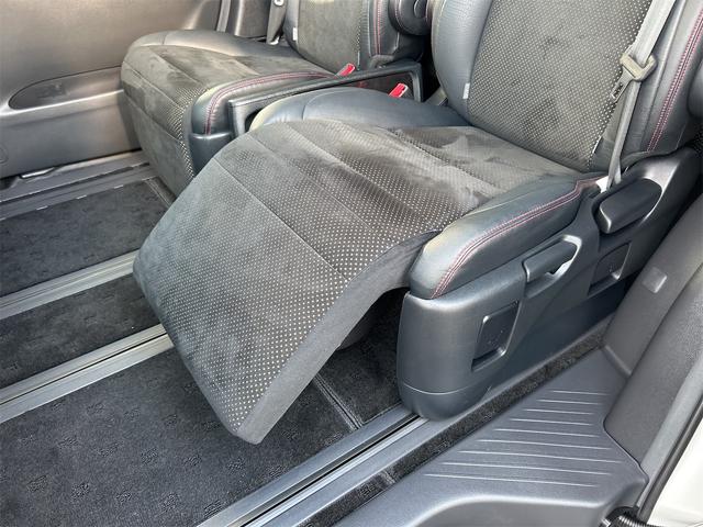 ヴェルファイア ２．４Ｚ　ゴールデンアイズＩＩ　ＥＴＣ　全周囲カメラ　ナビ　ＴＶ　クリアランスソナー　オートクルーズコントロール　両側電動スライドドア　オートライト　ＨＩＤ　サンルーフ　電動リアゲート　スマートキー　電動格納ミラー　後席モニター（36枚目）