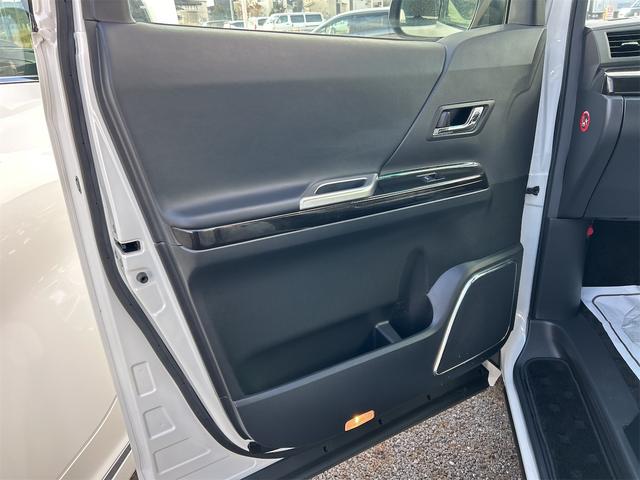 ヴェルファイア ２．４Ｚ　ゴールデンアイズＩＩ　ＥＴＣ　全周囲カメラ　ナビ　ＴＶ　クリアランスソナー　オートクルーズコントロール　両側電動スライドドア　オートライト　ＨＩＤ　サンルーフ　電動リアゲート　スマートキー　電動格納ミラー　後席モニター（39枚目）