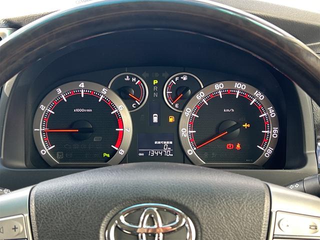 ヴェルファイア ２．４Ｚ　ゴールデンアイズＩＩ　ＥＴＣ　全周囲カメラ　ナビ　ＴＶ　クリアランスソナー　オートクルーズコントロール　両側電動スライドドア　オートライト　ＨＩＤ　サンルーフ　電動リアゲート　スマートキー　電動格納ミラー　後席モニター（41枚目）