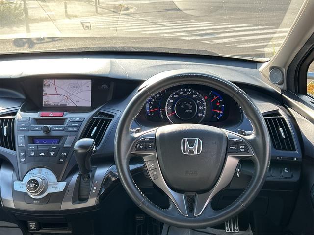 オデッセイ アブソルート　ＥＴＣ　バックカメラ　ナビ　オートクルーズコントロール　オートライト　ＨＩＤ　キーレスエントリー　電動格納ミラー　３列シート　ＡＴ　アルミホイール　ＣＤ　ＤＶＤ再生　ＵＳＢ　Ｂｌｕｅｔｏｏｔｈ（3枚目）