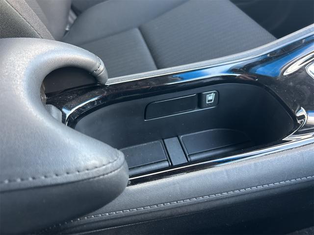 ヴェゼル ハイブリッドＸ　ＥＴＣ　バックカメラ　オートクルーズコントロール　衝突被害軽減システム　ナビ　オートライト　ＬＥＤヘッドランプ　アルミホイール　スマートキー　電動格納ミラー　ＡＴ　盗難防止システム　衝突安全ボディ（38枚目）