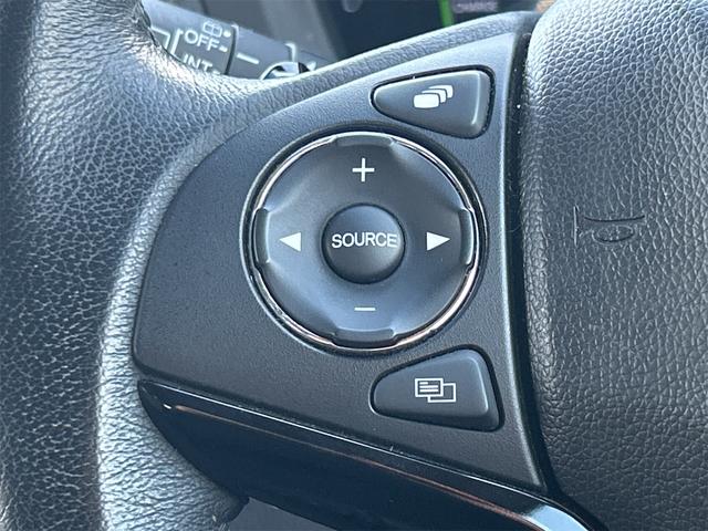 ヴェゼル ハイブリッドＸ　ＥＴＣ　バックカメラ　オートクルーズコントロール　衝突被害軽減システム　ナビ　オートライト　ＬＥＤヘッドランプ　アルミホイール　スマートキー　電動格納ミラー　ＡＴ　盗難防止システム　衝突安全ボディ（41枚目）