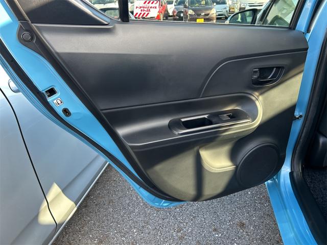 アクア Ｓ　ＥＴＣ　バックカメラ　ＴＶ　クリアランスソナー　オートライト　スマートキー　アイドリングストップ　電動格納ミラー　シートヒーター　ＣＶＴ　衝突安全ボディ　ＡＢＳ　ＥＳＣ　ＣＤ　Ｂｌｕｅｔｏｏｔｈ（34枚目）