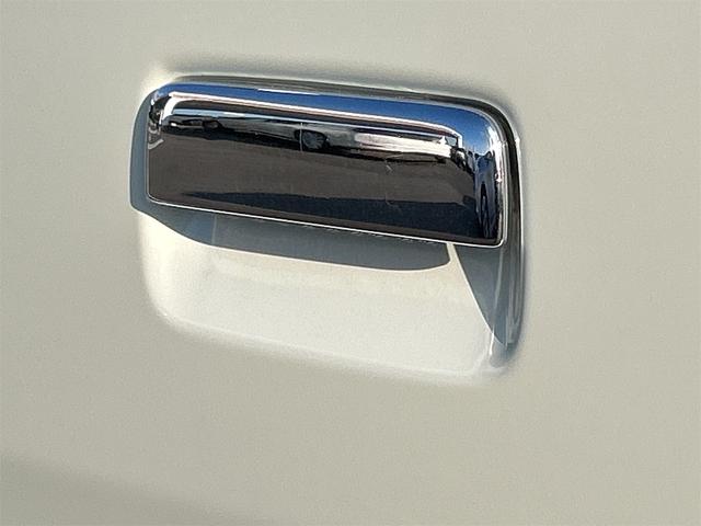 エブリイワゴン ＪＰターボ　ＥＴＣ　バックカメラ　ナビ　ＴＶ　キーレスエントリー　電動格納ミラー　ＡＴ　盗難防止システム　ＡＢＳ　ＣＤ　アルミホイール　衝突安全ボディ　エアコン　パワーステアリング　パワーウィンドウ（14枚目）