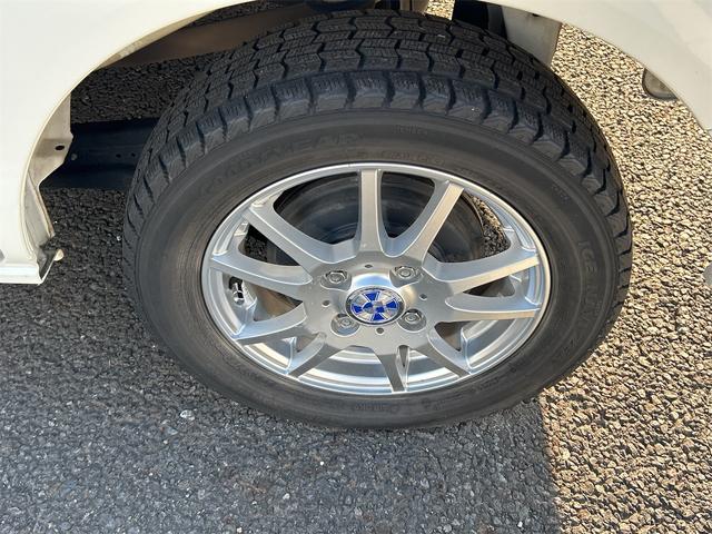 エブリイワゴン ＪＰターボ　ＥＴＣ　バックカメラ　ナビ　ＴＶ　キーレスエントリー　電動格納ミラー　ＡＴ　盗難防止システム　ＡＢＳ　ＣＤ　アルミホイール　衝突安全ボディ　エアコン　パワーステアリング　パワーウィンドウ（18枚目）