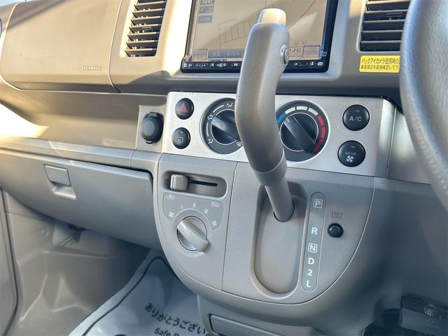 エブリイワゴン ＪＰターボ　ＥＴＣ　バックカメラ　ナビ　ＴＶ　キーレスエントリー　電動格納ミラー　ＡＴ　盗難防止システム　ＡＢＳ　ＣＤ　アルミホイール　衝突安全ボディ　エアコン　パワーステアリング　パワーウィンドウ（29枚目）