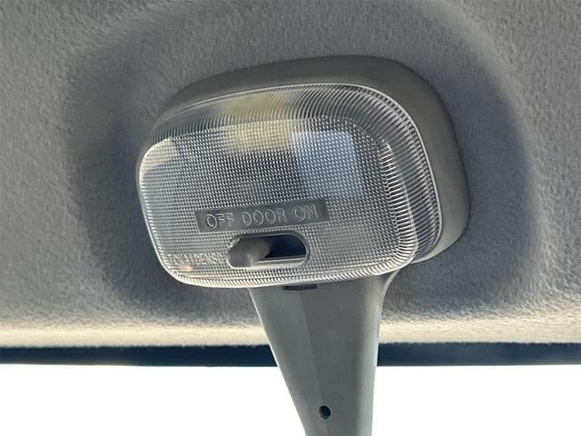 エブリイワゴン ＪＰターボ　ＥＴＣ　バックカメラ　ナビ　ＴＶ　キーレスエントリー　電動格納ミラー　ＡＴ　盗難防止システム　ＡＢＳ　ＣＤ　アルミホイール　衝突安全ボディ　エアコン　パワーステアリング　パワーウィンドウ（38枚目）